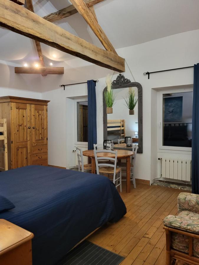 Domaine De La Sarrotte Bed & Breakfast Saugon ภายนอก รูปภาพ
