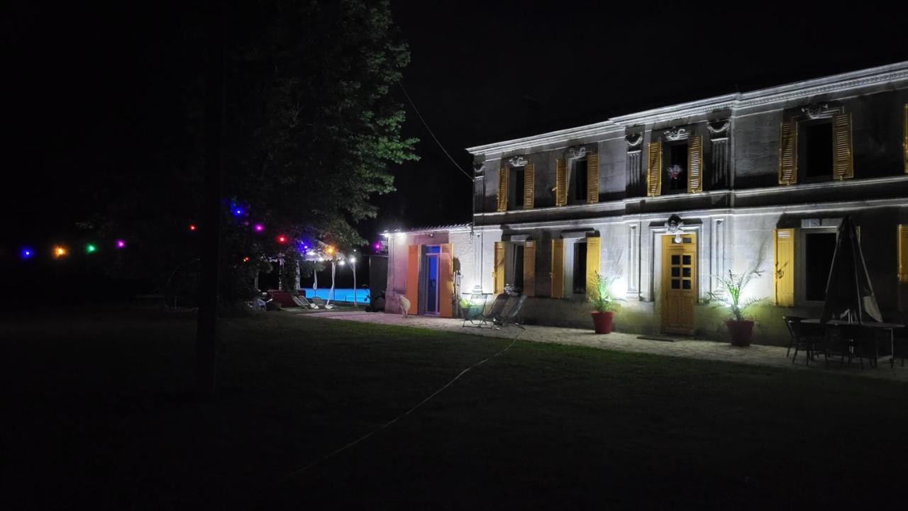 Domaine De La Sarrotte Bed & Breakfast Saugon ภายนอก รูปภาพ