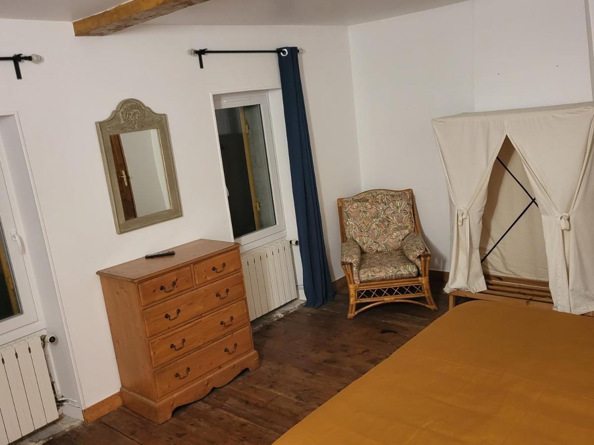 Domaine De La Sarrotte Bed & Breakfast Saugon ภายนอก รูปภาพ