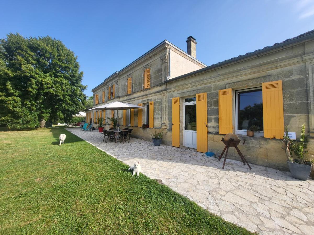 Domaine De La Sarrotte Bed & Breakfast Saugon ภายนอก รูปภาพ
